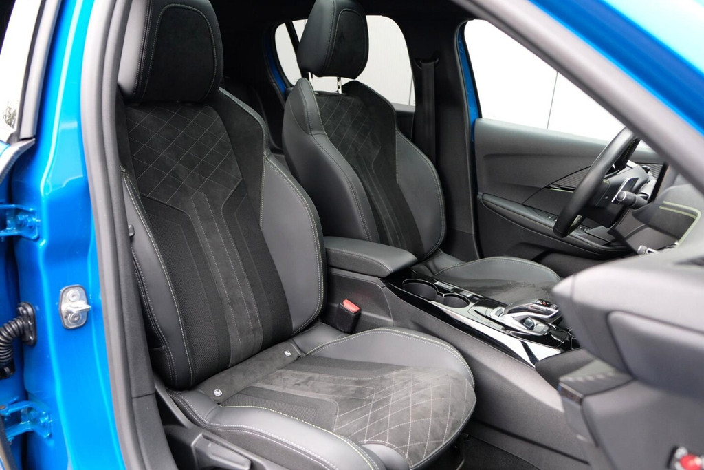 Peugeot 208  54545865-8.jpg | Autobedrijf Oomkes